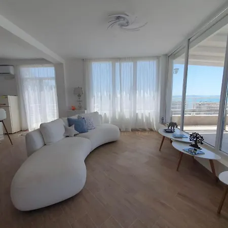 Dream House * Durrës